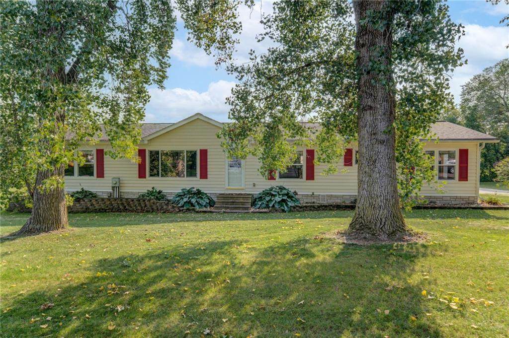 208 Oak Street - Photo 1