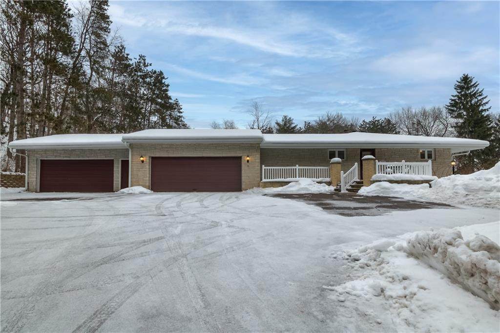 927 3rd Street - Photo 1