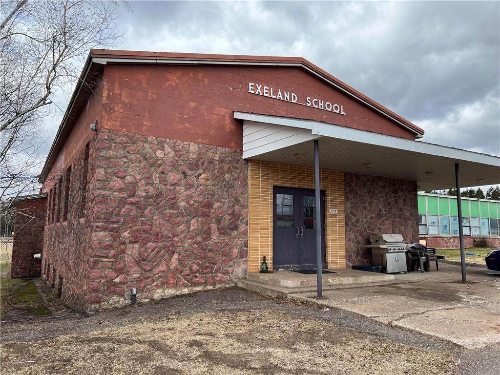 905N Lincoln Avenue - Photo 1
