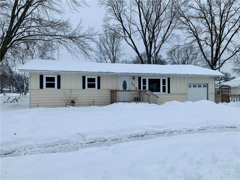 1523 Edgewood Lane - Photo 1