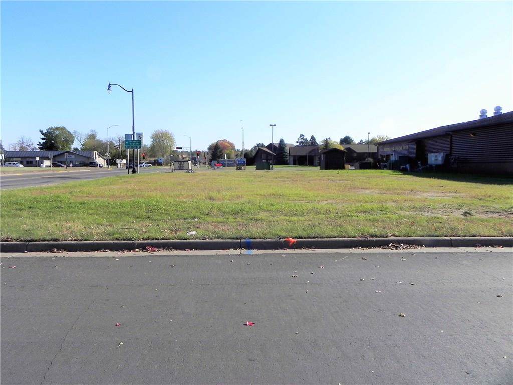 7711 State Rd 70 - Photo 1