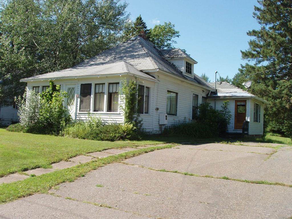 450 Park St - Photo 1