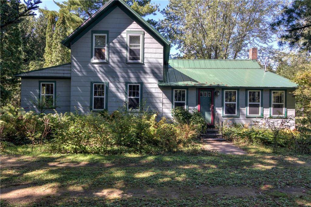 E 3012 Willow Road - Photo 1