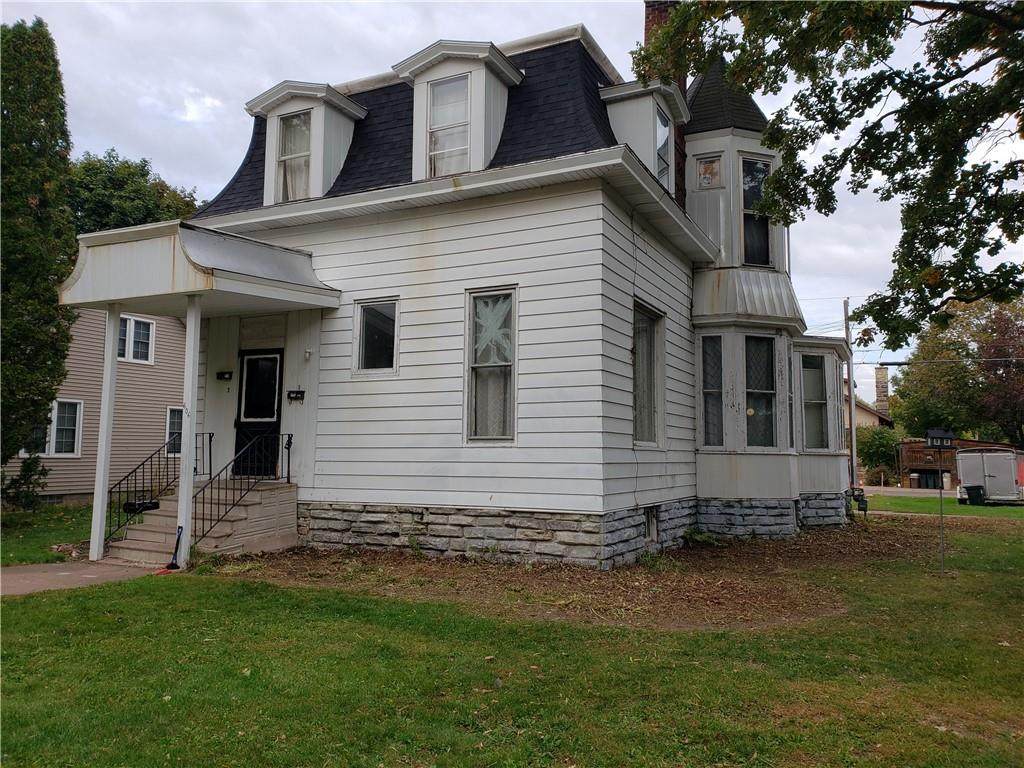 606 Grand Avenue - Photo 1