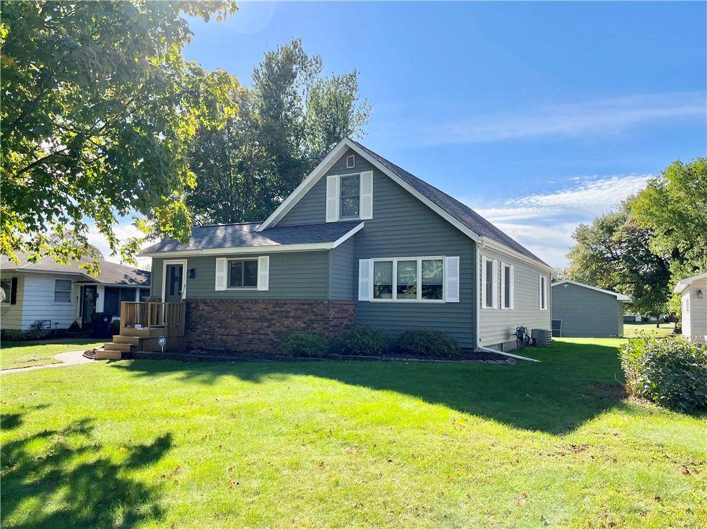 613 4th Street - Photo 1
