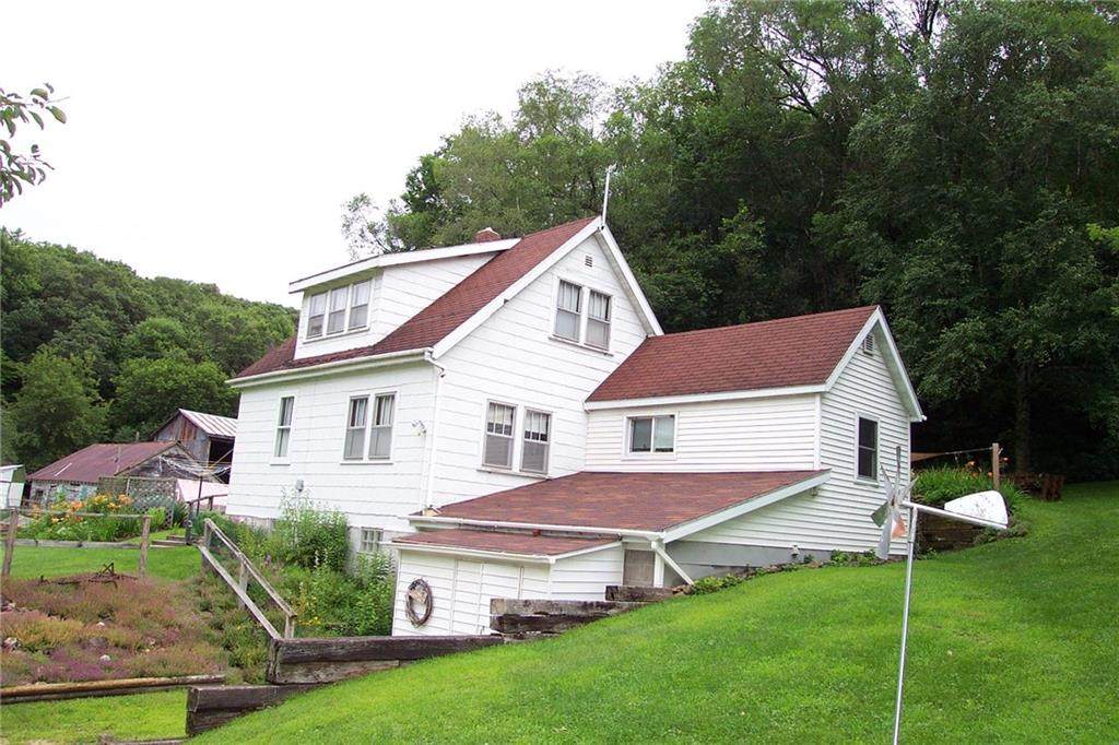 N11198 670th Street - Photo 1