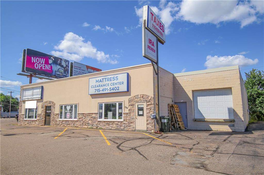 1740 Brackett Avenue - Photo 1