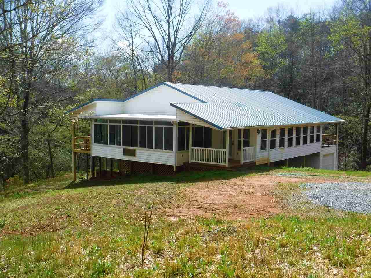 4221 Maple Creek Road - Photo 1