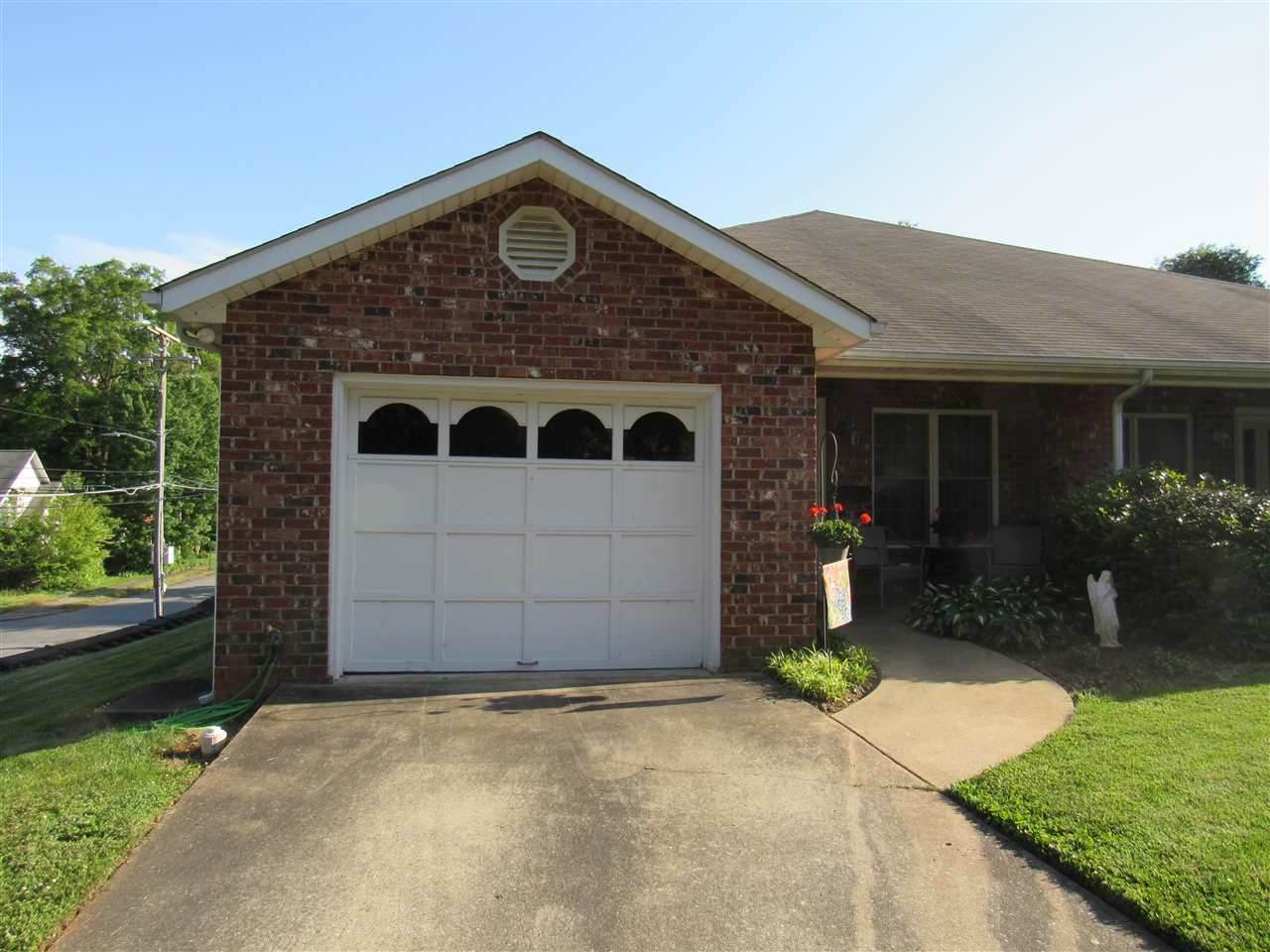 109 Carpenter Lane - Photo 1