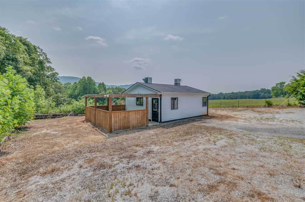 4612 Bostic Sunshine Highway - Photo 1