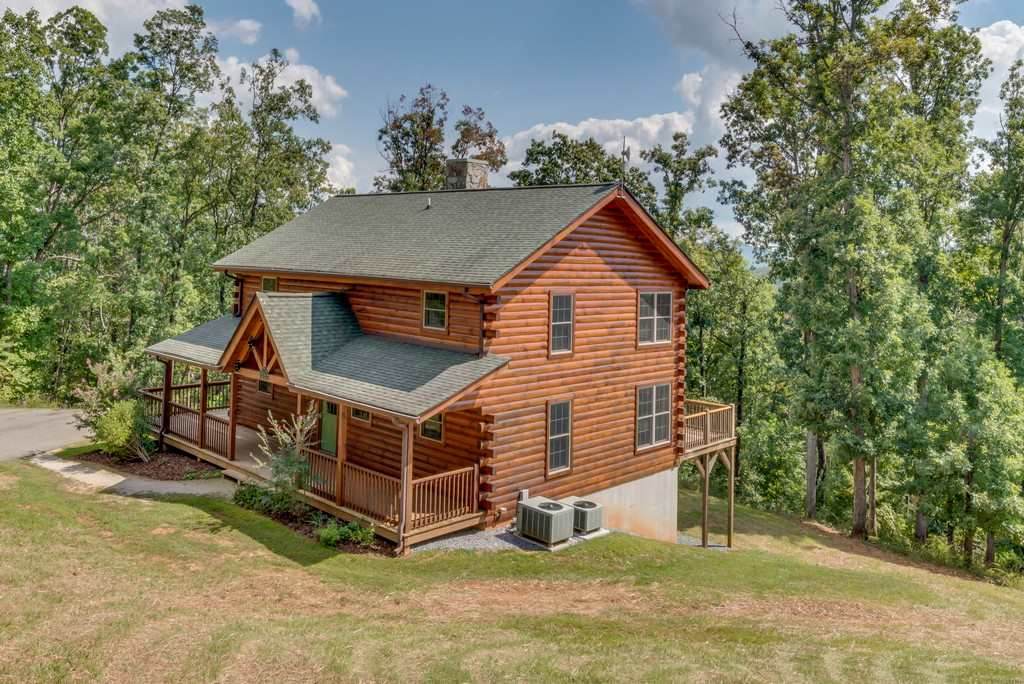 233 Side Drive - Photo 1