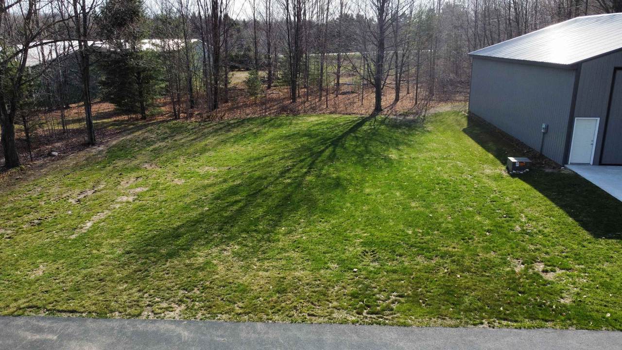 1204 Hangar Way - Photo 1