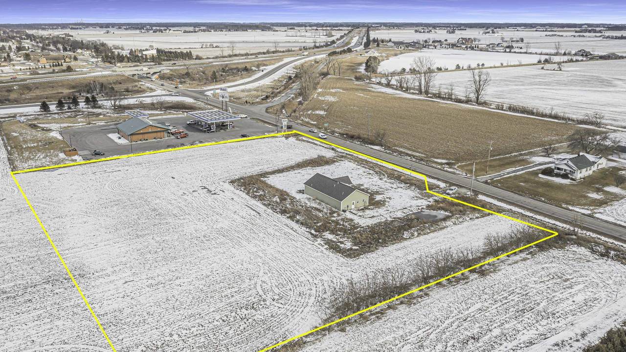 805 Beaver Road - Photo 1