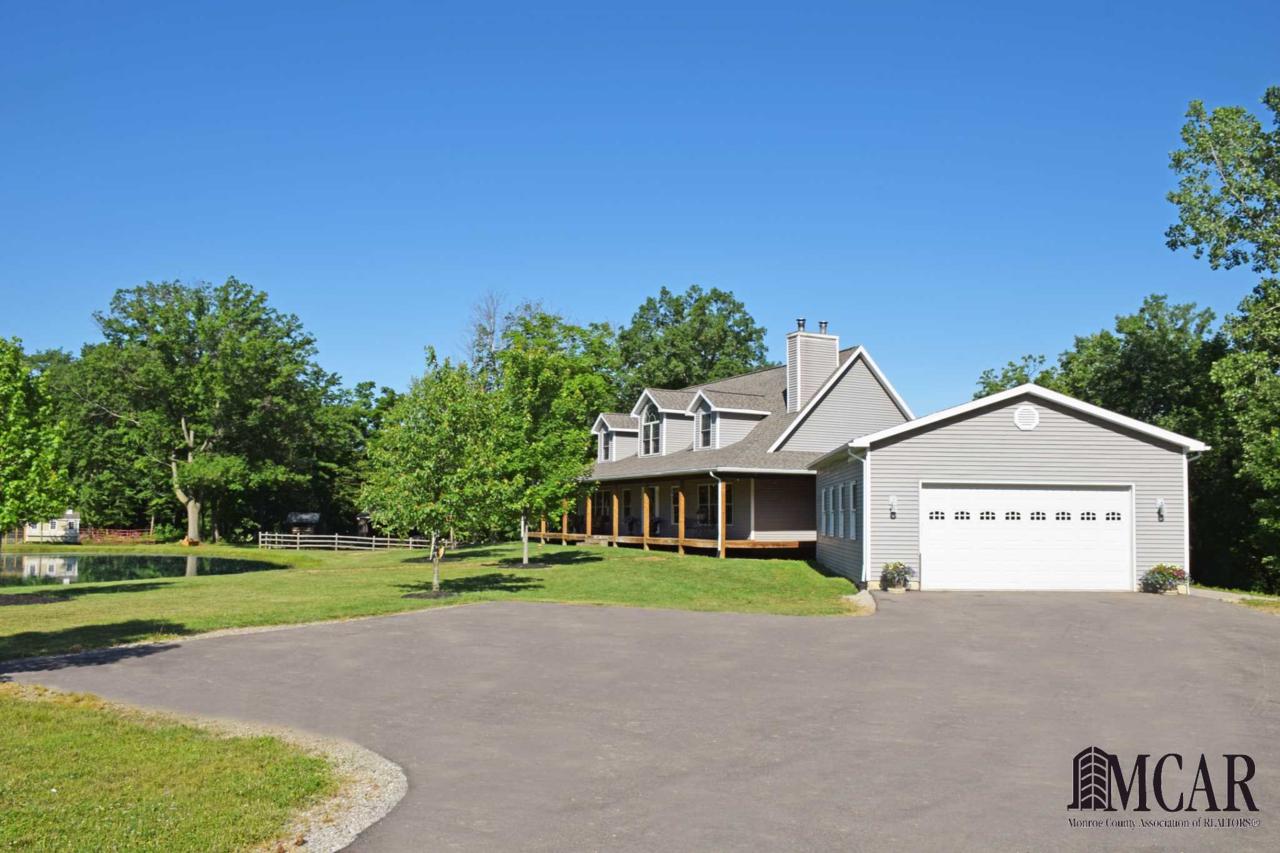 7686 Gilbert - Photo 1