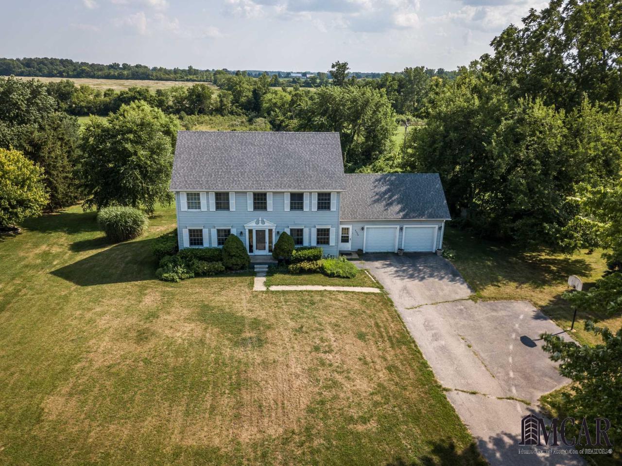 4020 Dauncy - Photo 1