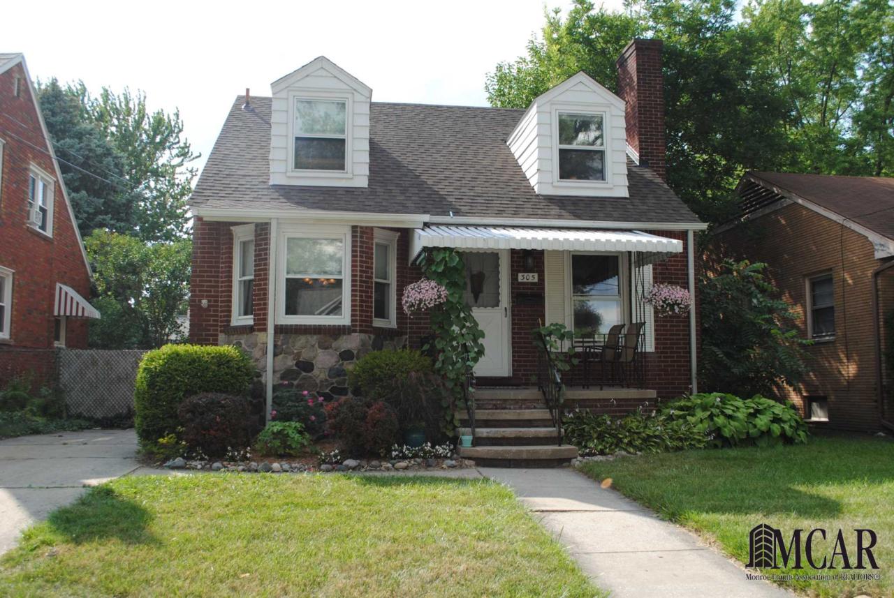 305 Borgess Ave - Photo 1