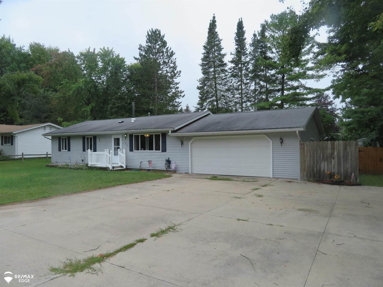 207 Birchwood - Photo 1