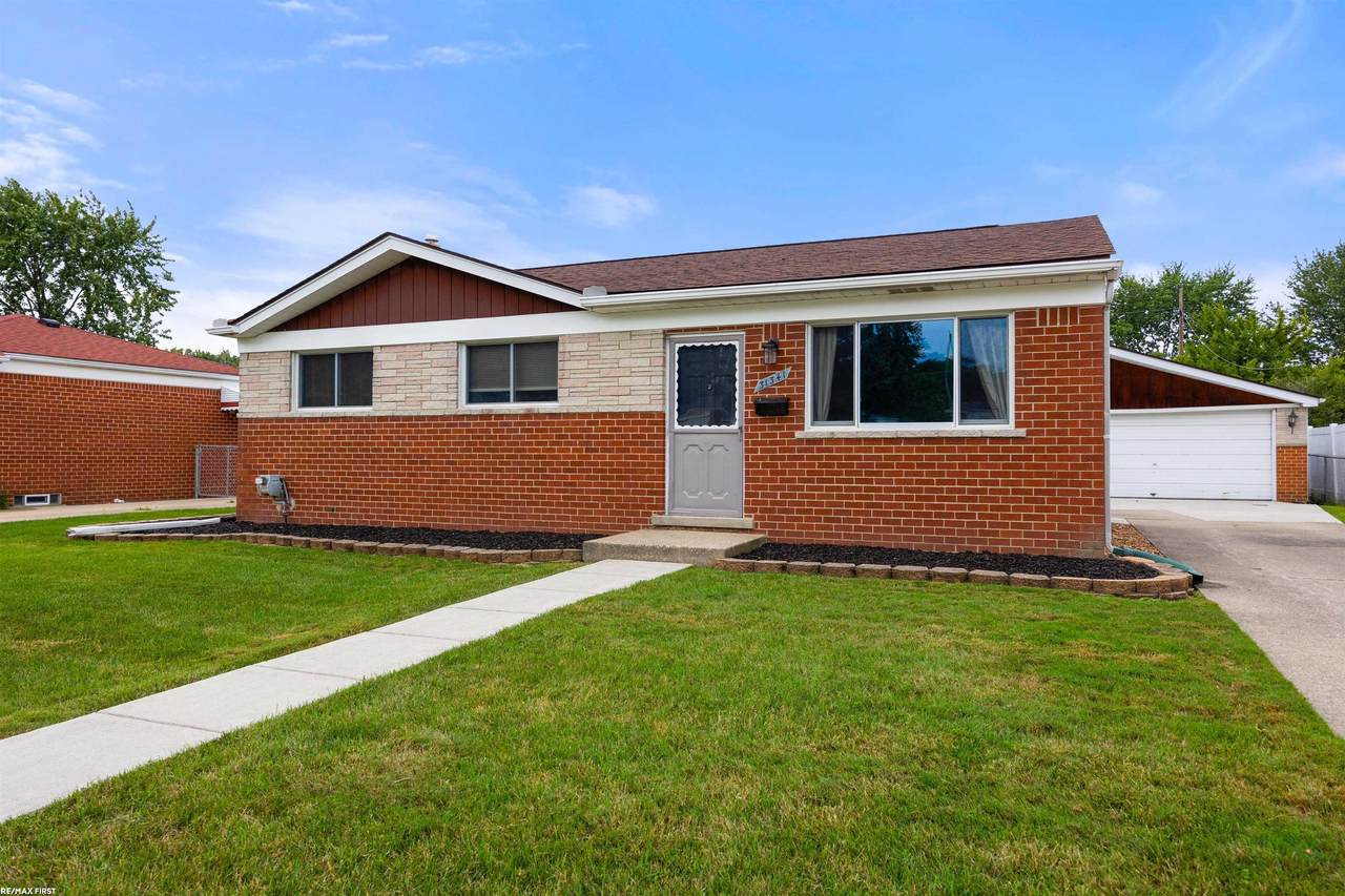 31341 Beechwood - Photo 1