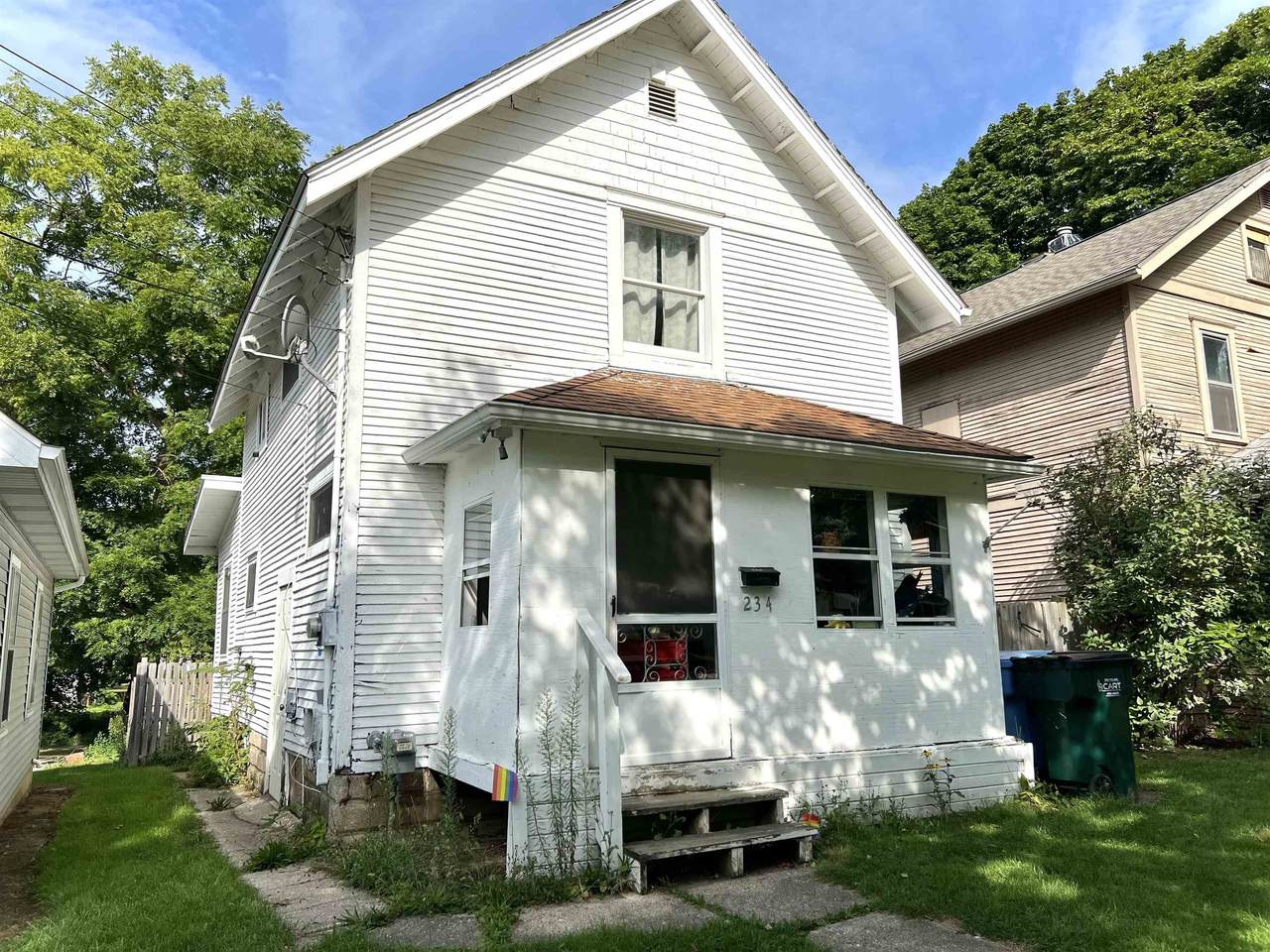 234 Hayford - Photo 1