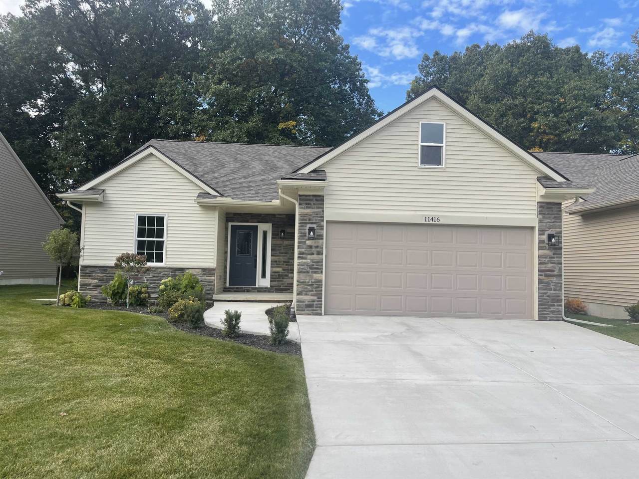 11416 Hidden Oaks Dr. - Photo 1