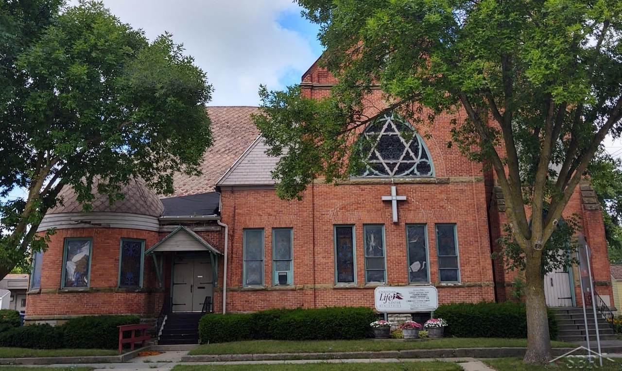 1100 Broadway St - Photo 1