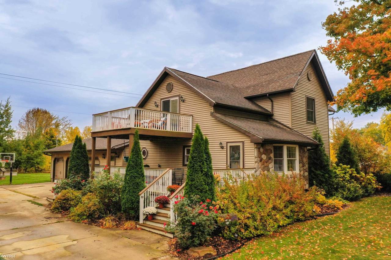 10318 Bennington Rd - Photo 1