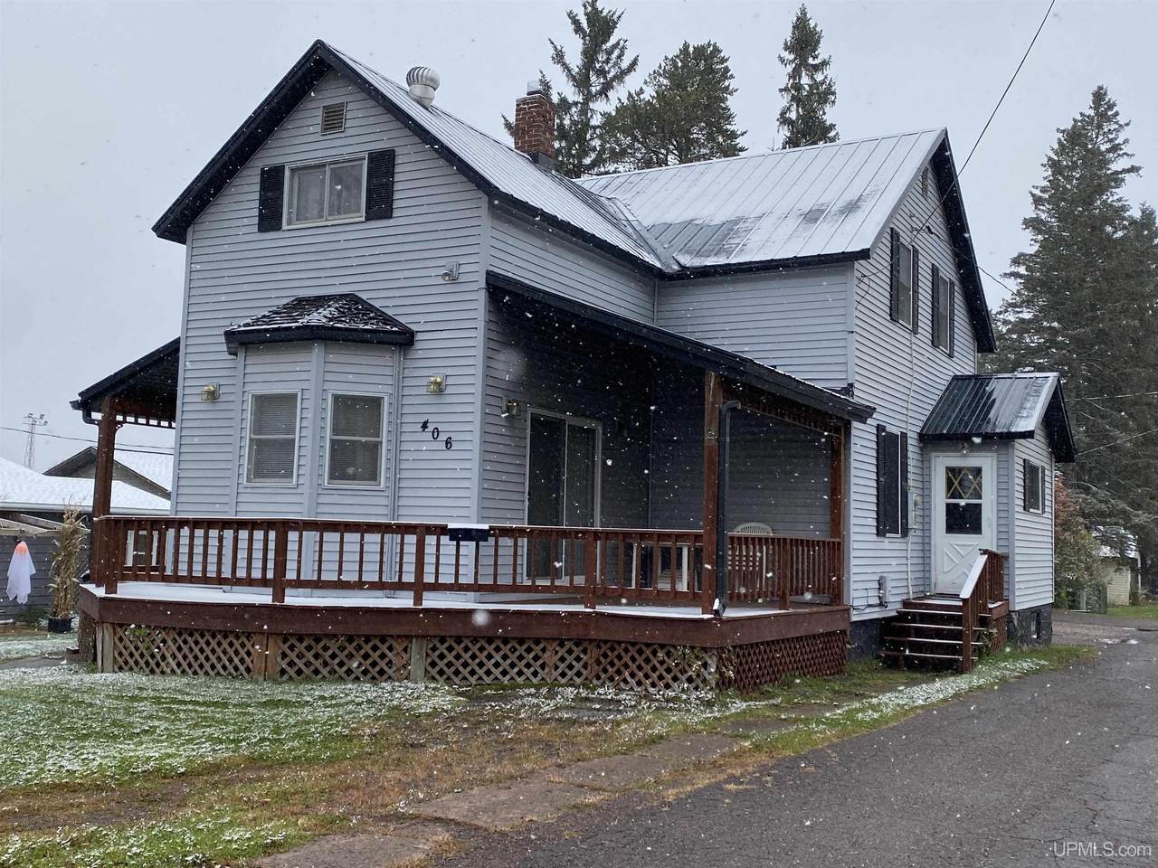 406 Bernard - Photo 1
