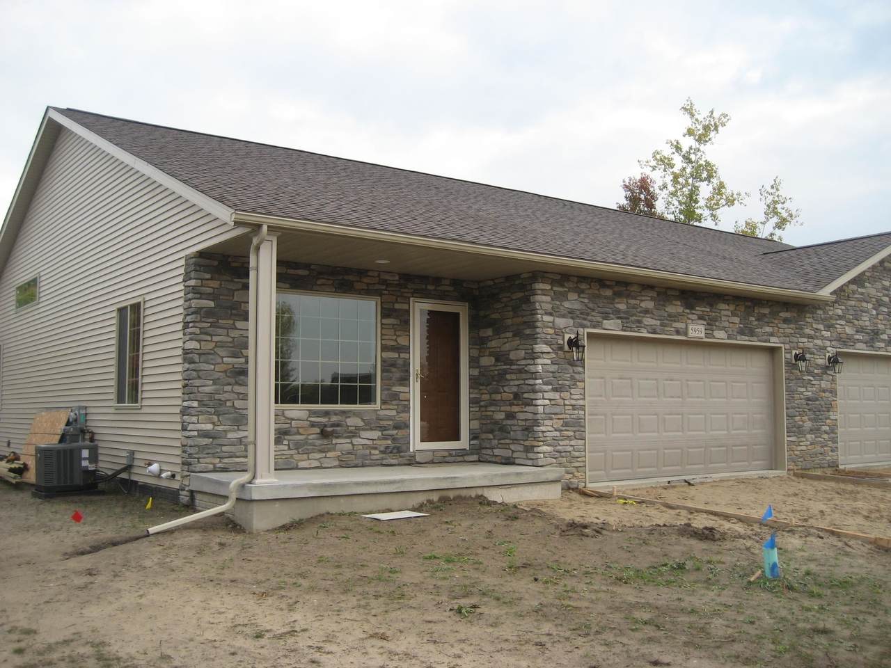 5959 Faith Blvd - Photo 1