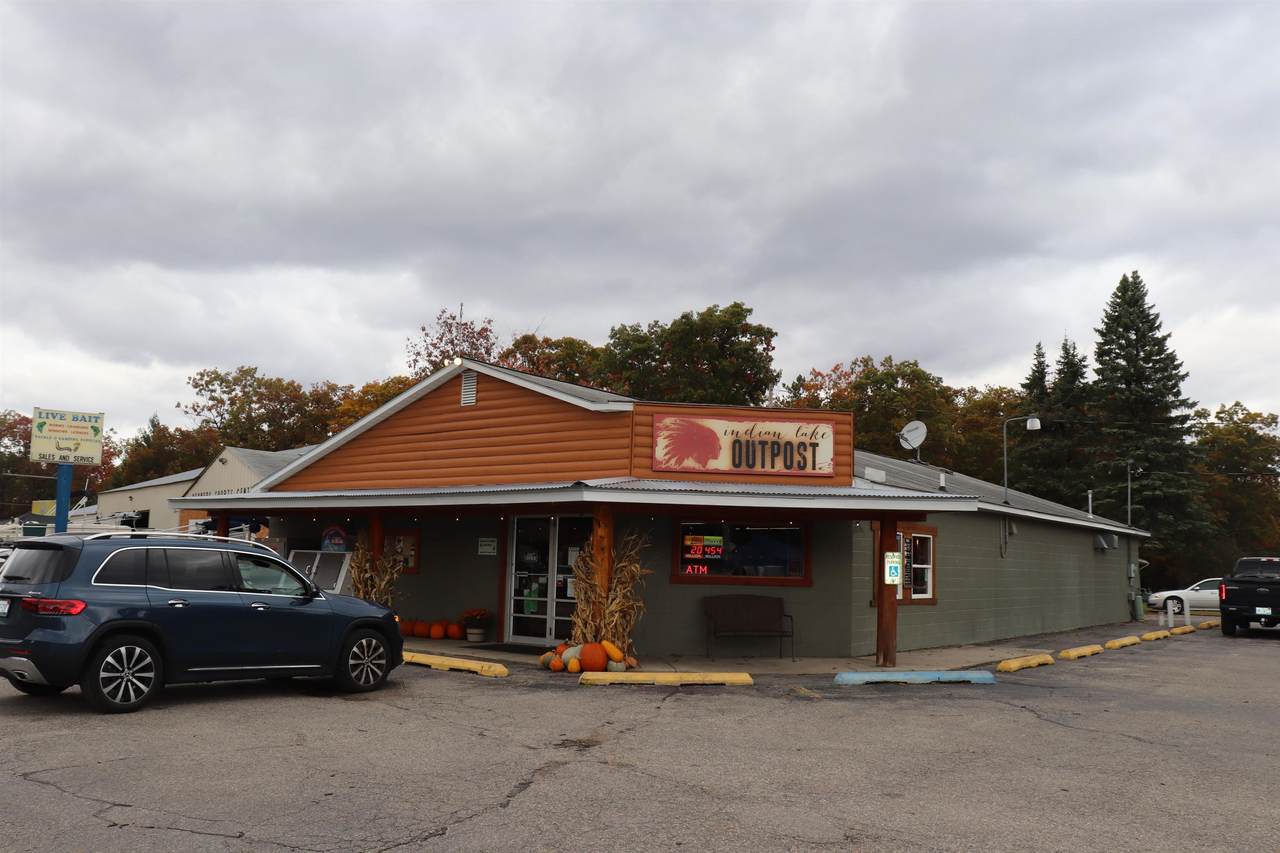 3502 Indian Lake Rd. - Photo 1