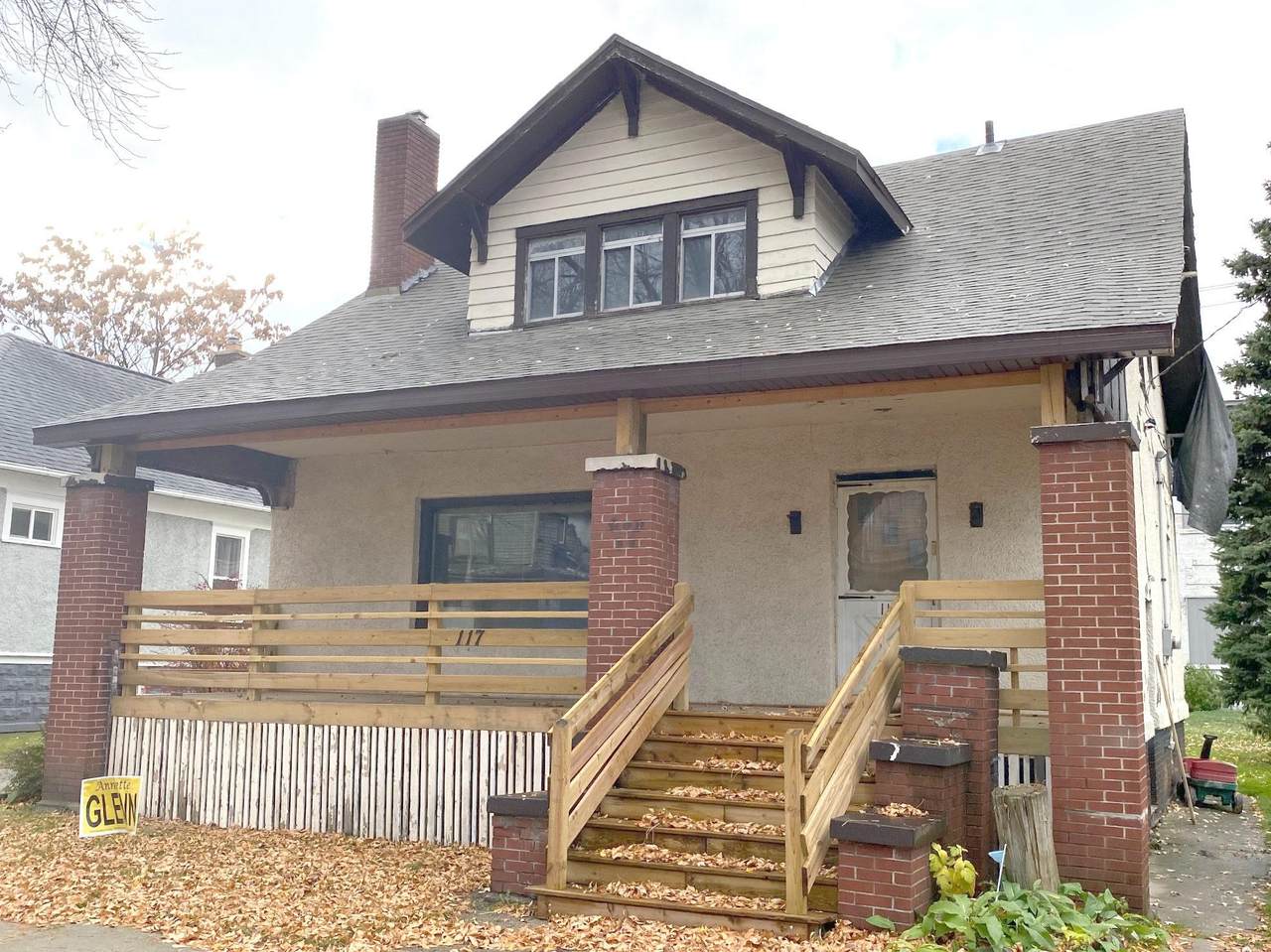 117 Vanburen Street - Photo 1