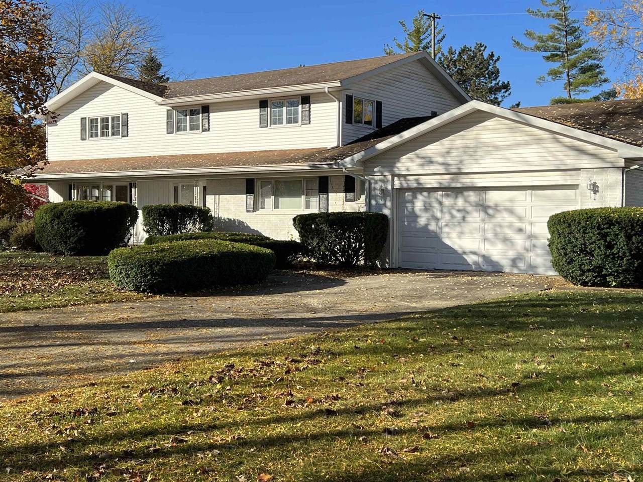 839 Wilson - Photo 1