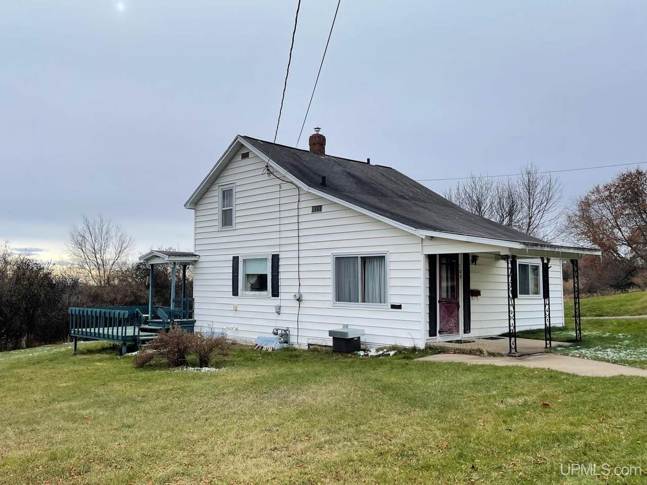 709 Kimberly Ave - Photo 1