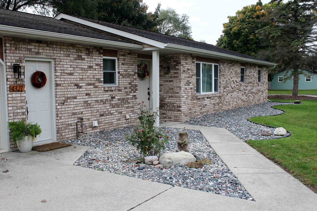 4327 Jasmine Dr - Photo 1