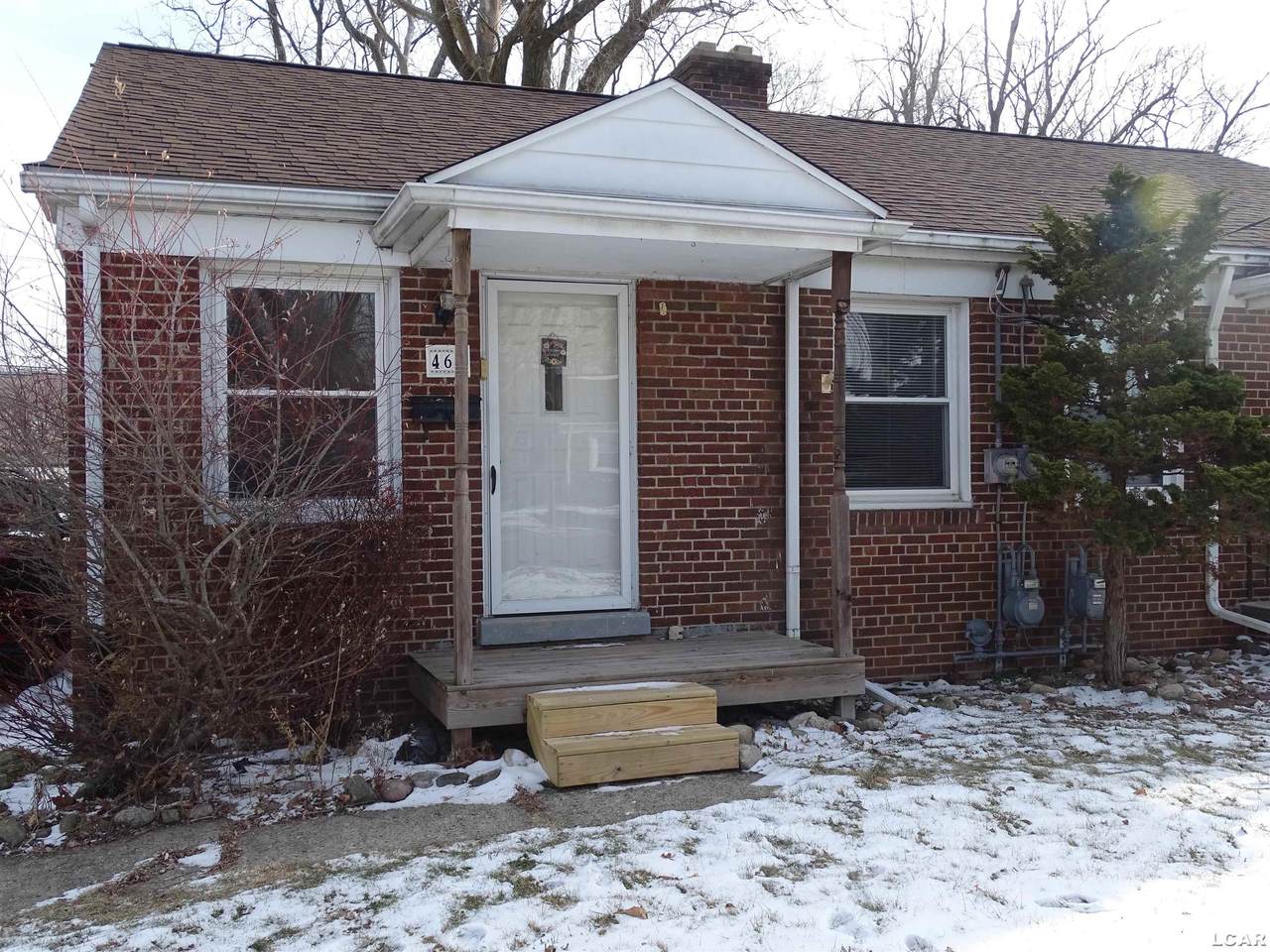 460 Northwestern Dr - Photo 1