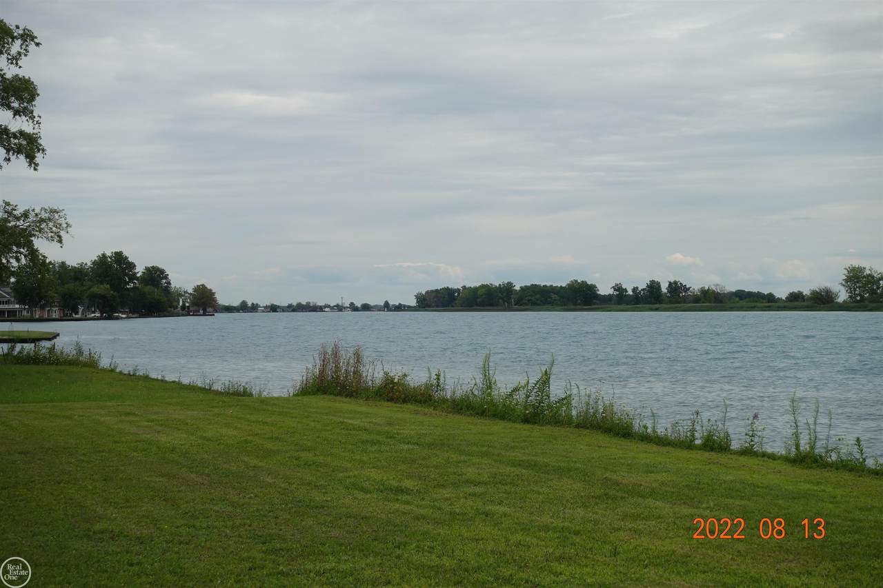 9450 Channel - Photo 1