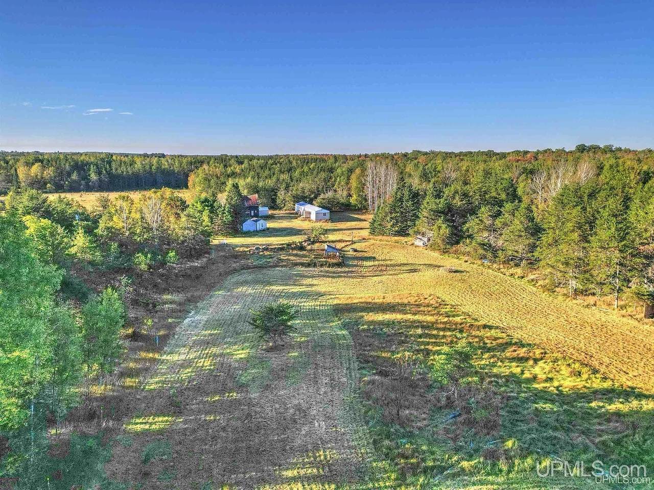 255 Laramie - Photo 1