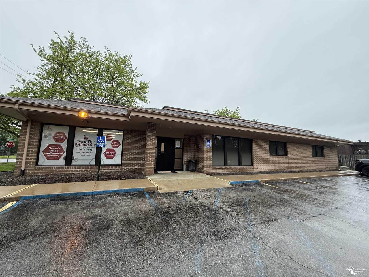 1704 Custer - Photo 1