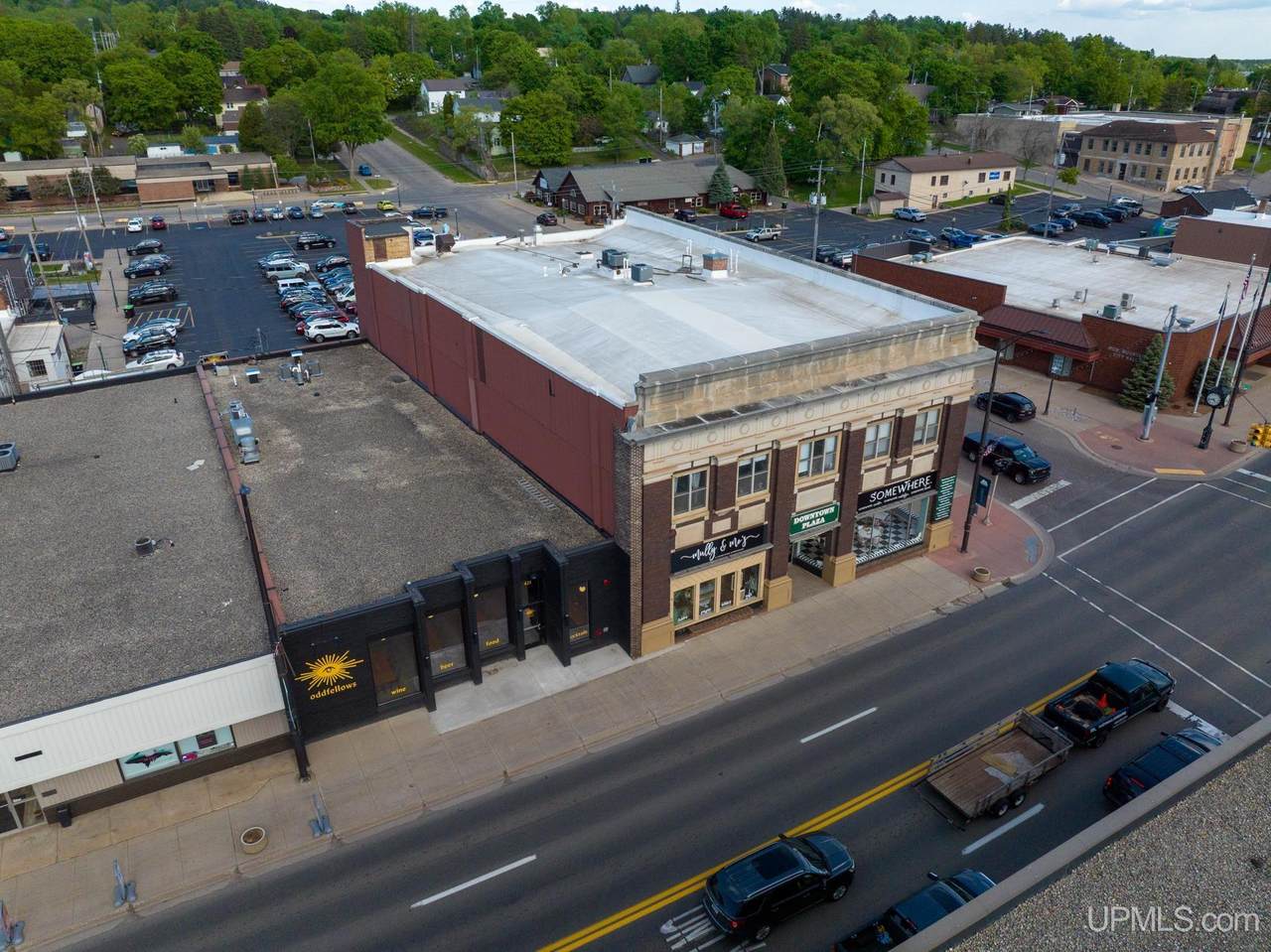 421 Stephenson - Photo 1