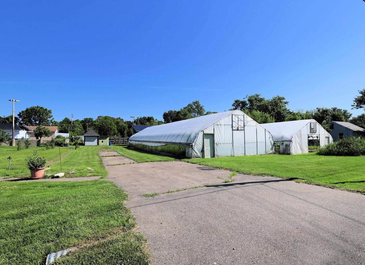 1023 Princeton - Photo 1