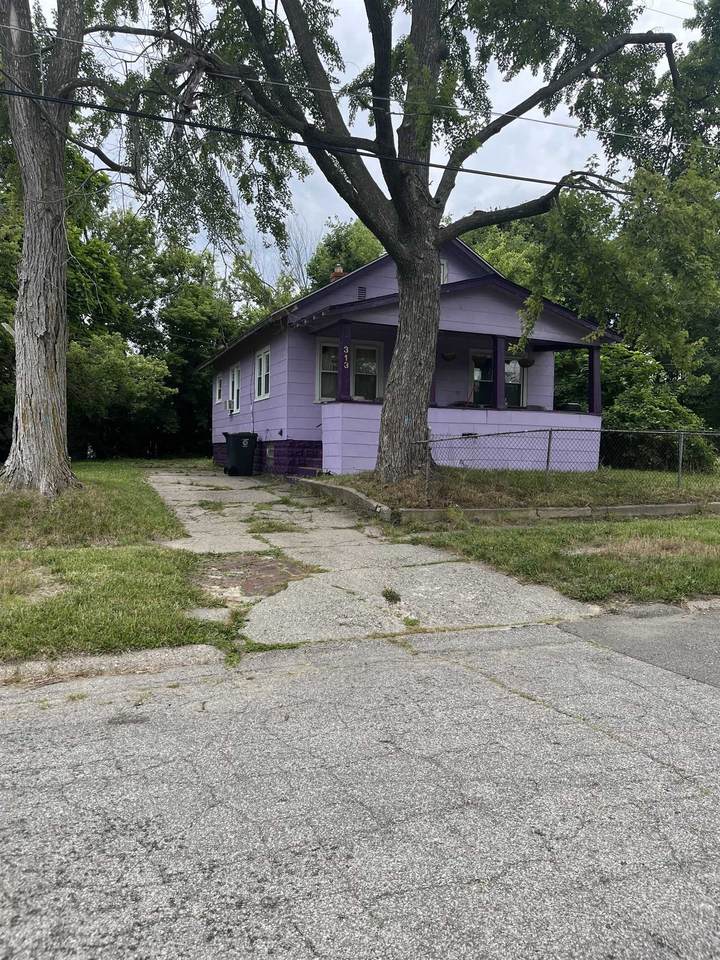 313 Edwin - Photo 1
