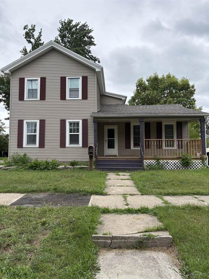 203 N Webster - Photo 1