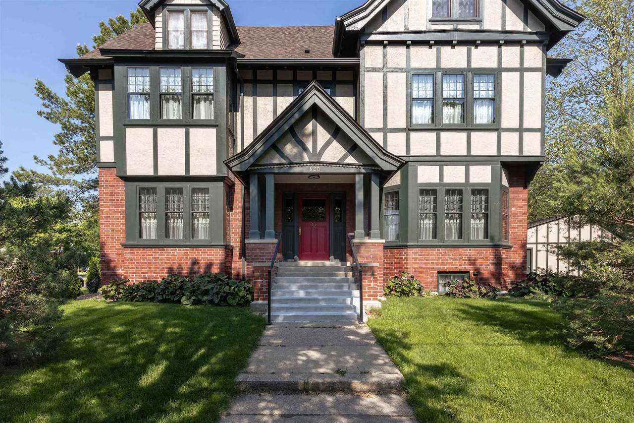 820 Johnson - Photo 1