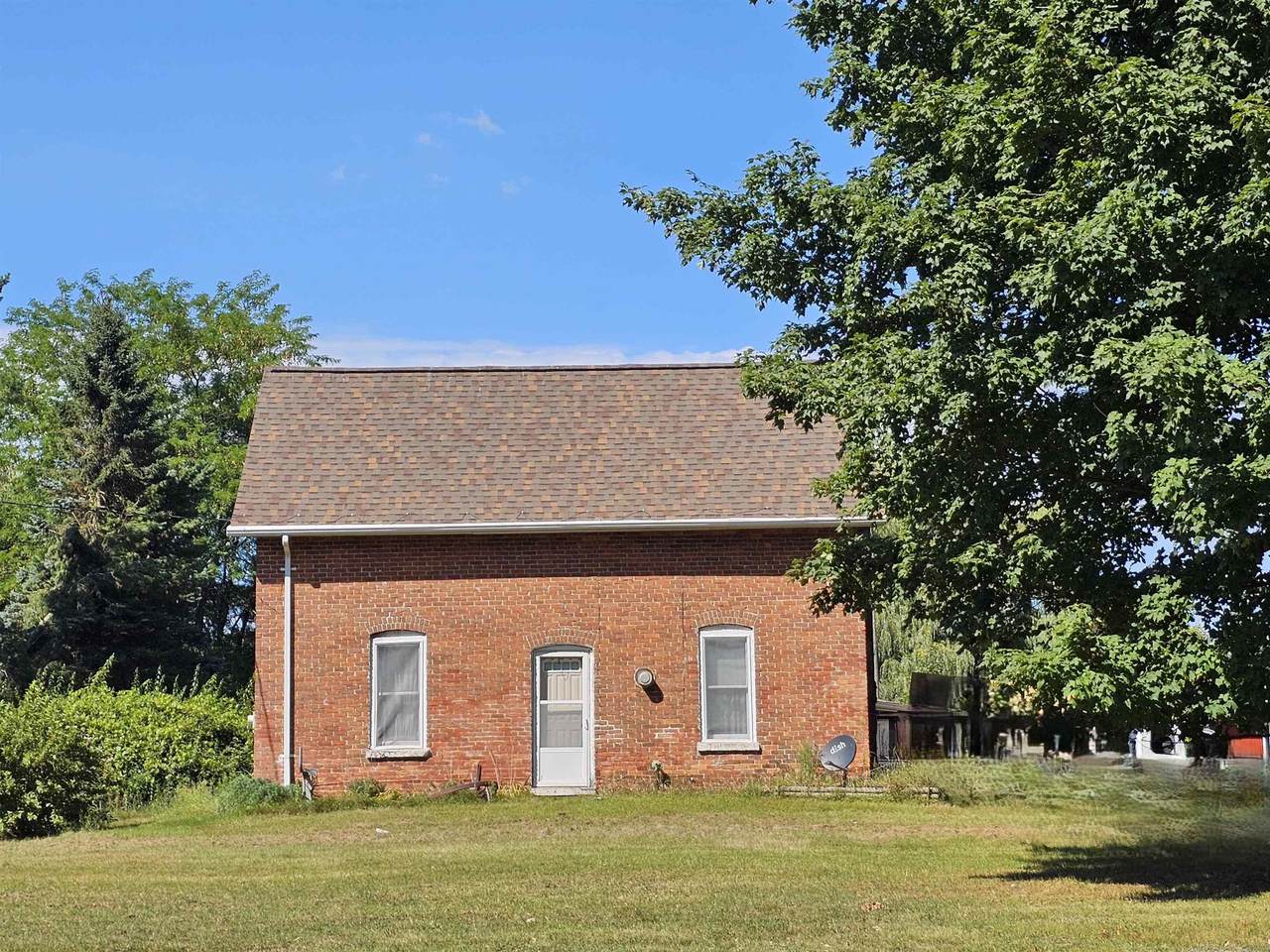 5749 Shabbona - Photo 1