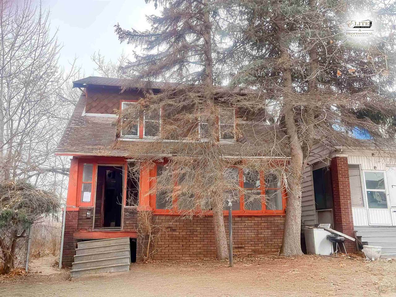 9606 American - Photo 1