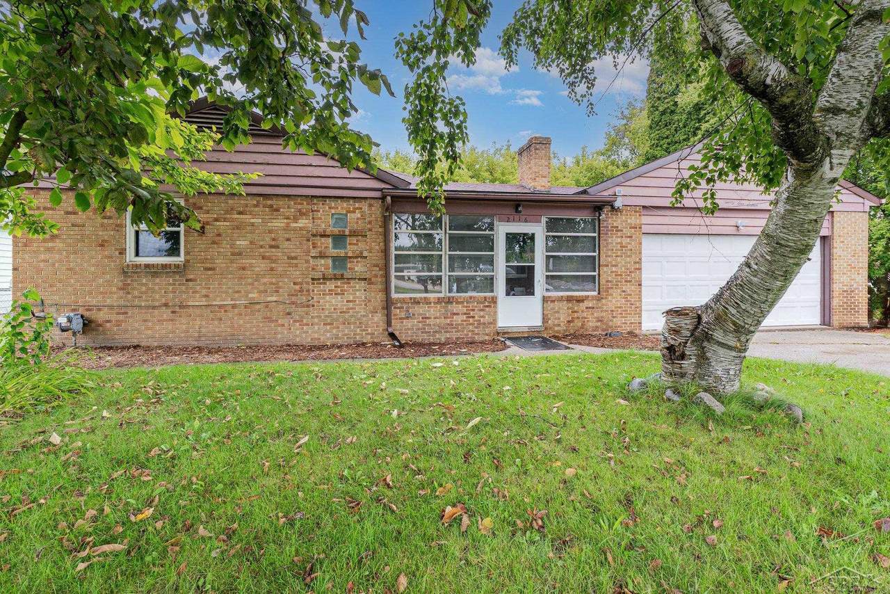 2116 Michigan - Photo 1