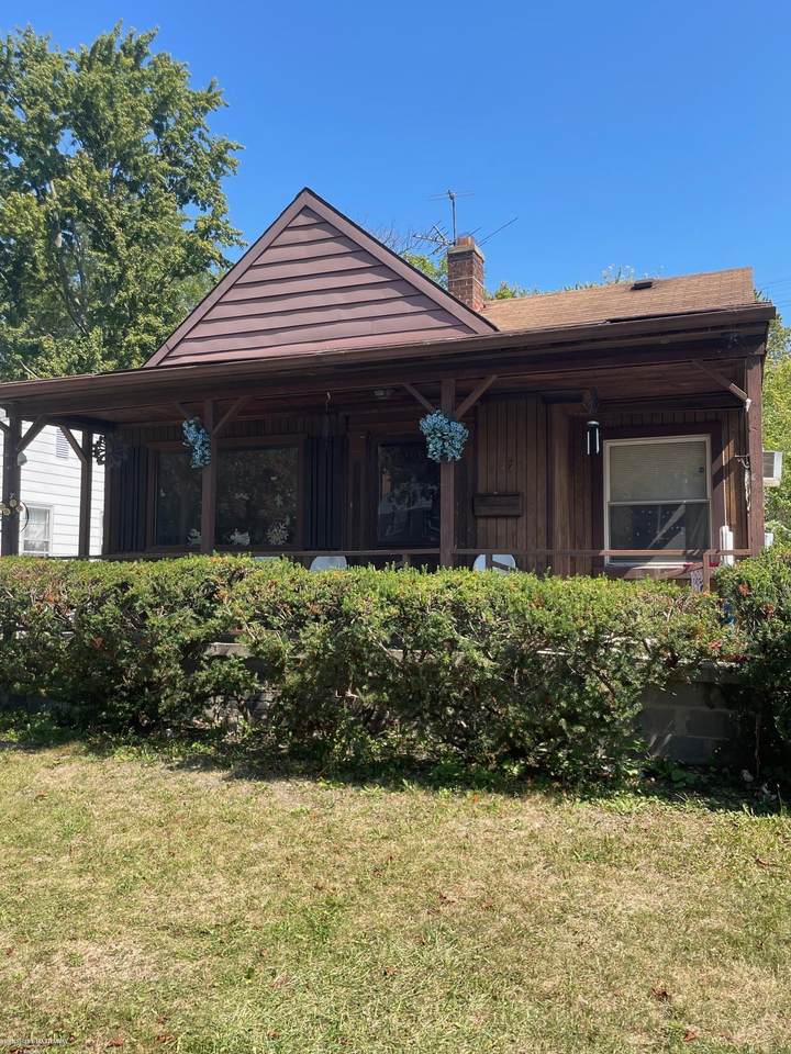 5570 Farmbrook - Photo 1