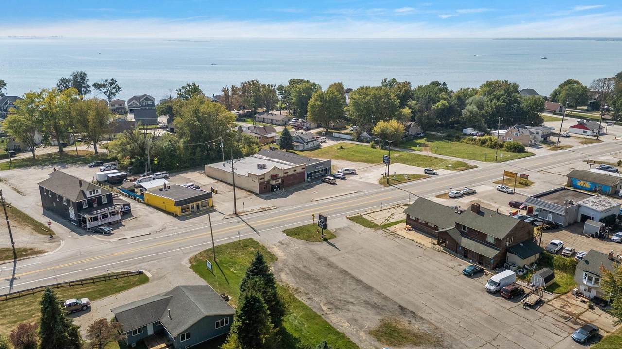 8875 Dixie - Photo 1