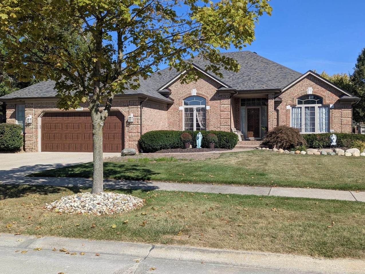 36663 Poplar - Photo 1