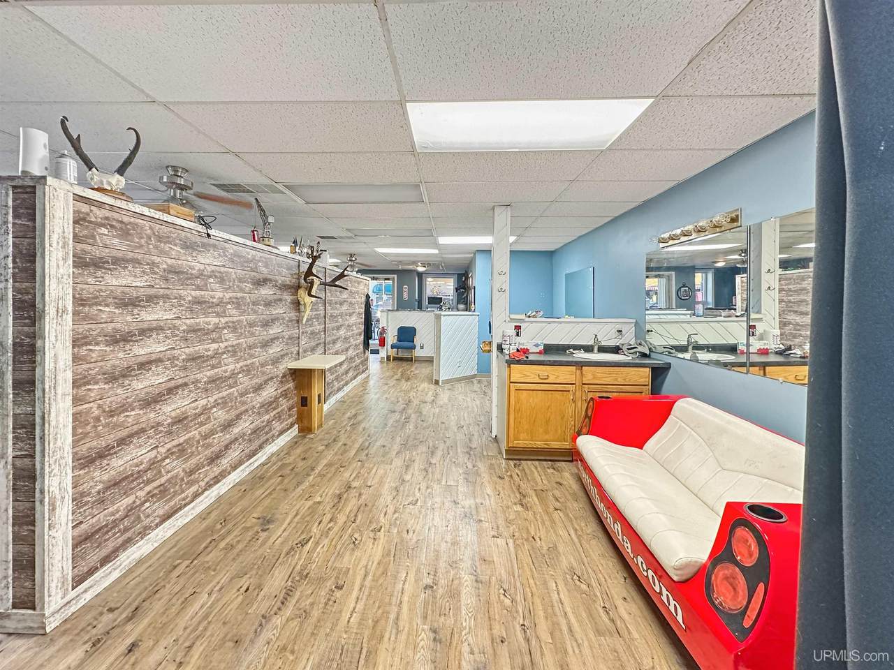 https://bt-photos.global.ssl.fastly.net/realsource/1280_boomver_1_50194333-2.jpg