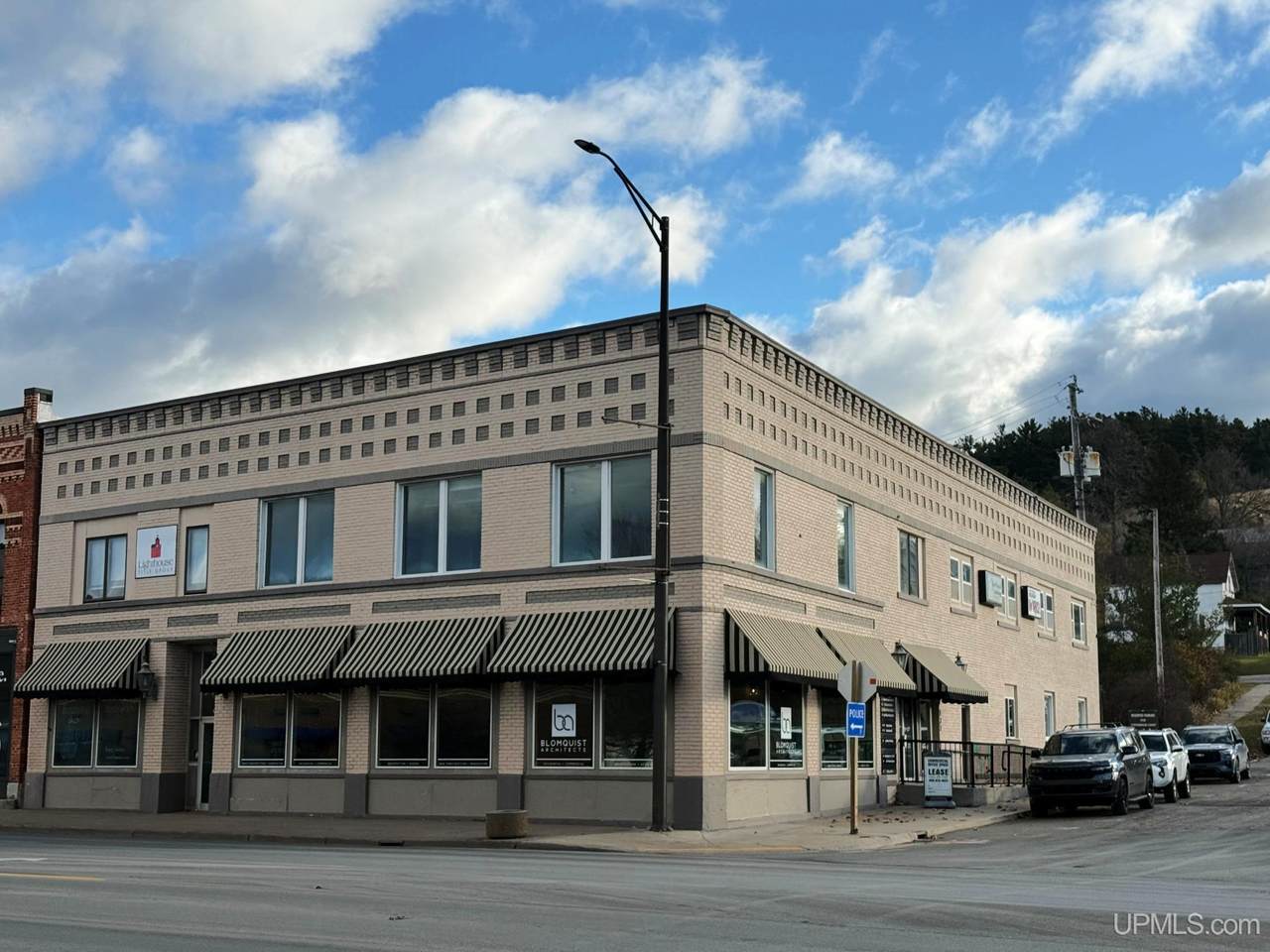 127 Stephenson - Photo 1